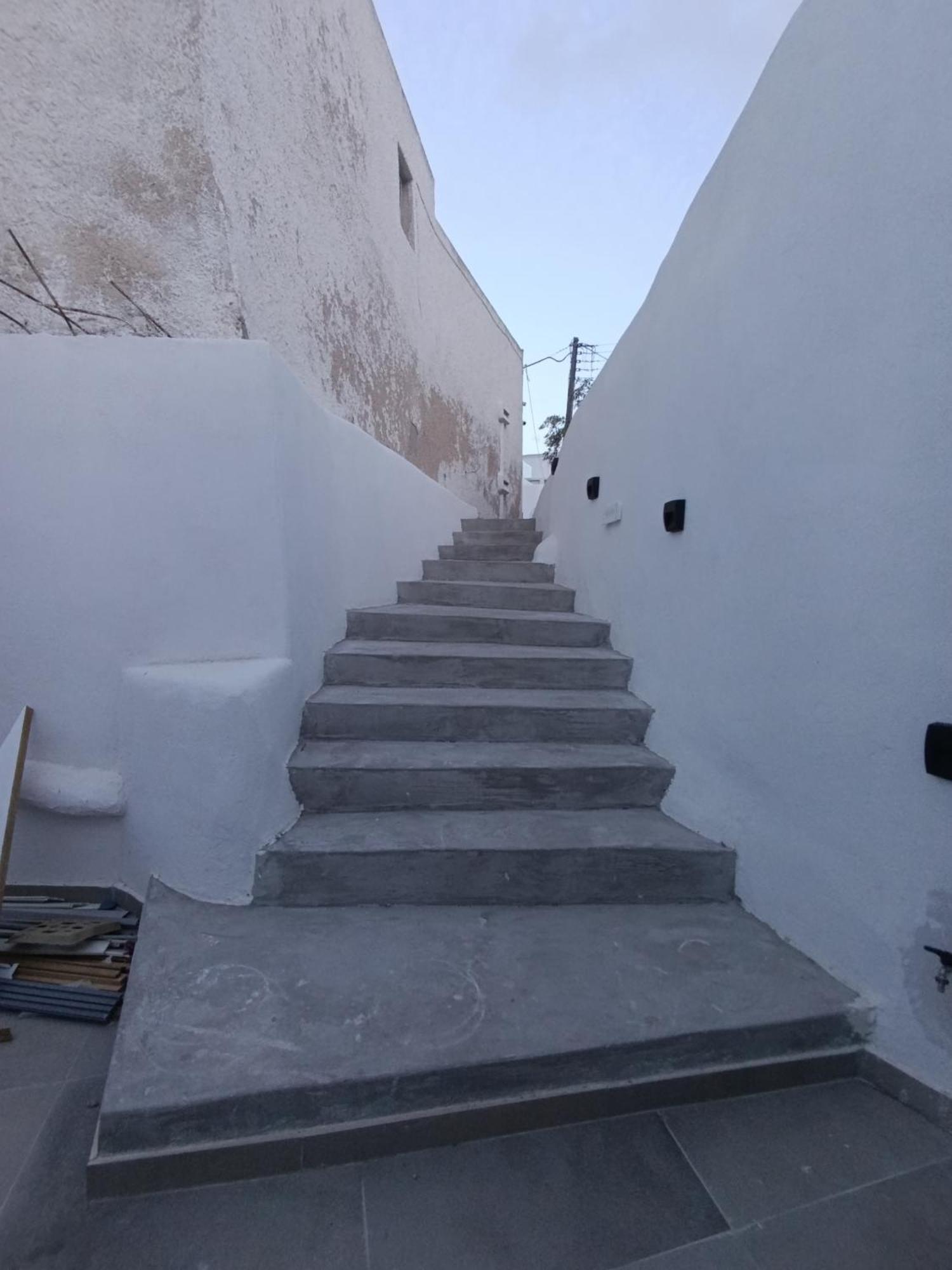 Cycladic Center Cave Rooms Fira  Dış mekan fotoğraf